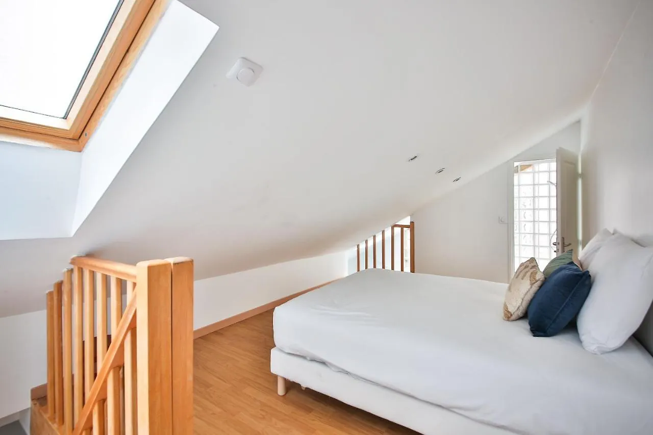 01#Duplex 4Pers#Sevres-Lecourbe#Necker Lägenhet Paris